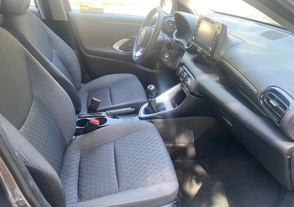 Toyota Yaris cena 72900 przebieg: 9670, rok produkcji 2022 z Warszawa małe 211